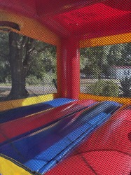 IMG 2992 1745286872 13x13 Theme Bounce House